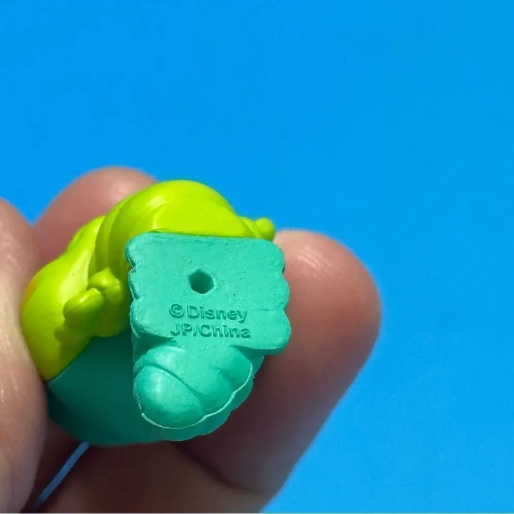 Disney Doorables Heimlich mini figure